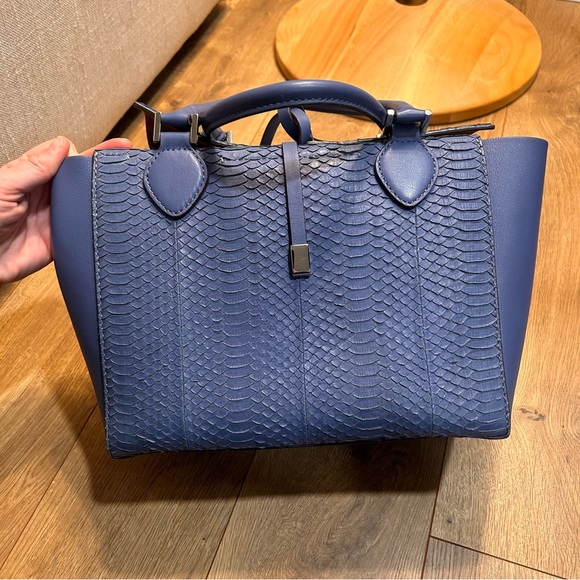 Michael Kors Collection Miranda Tote in cornflower tote - genuine snakeskin - Picture 8 of 16
